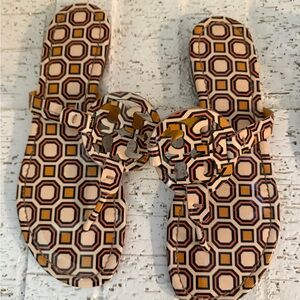 Tory Burch patent Geometric Patterned Sandals